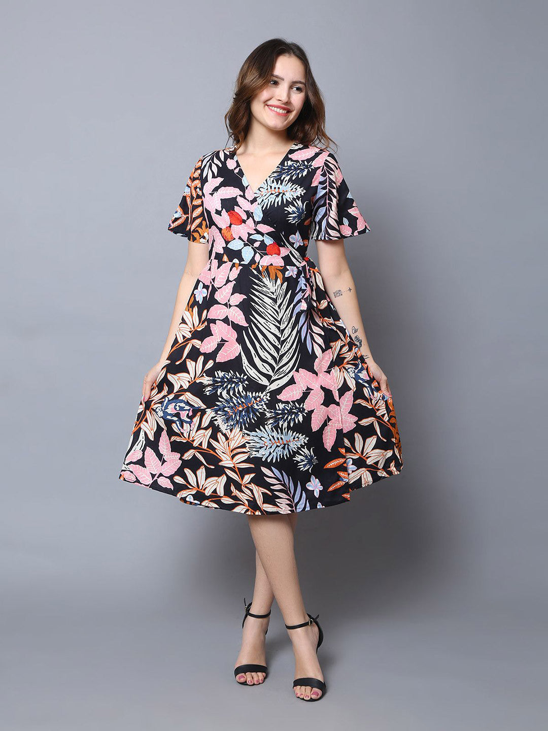 Black Tropical Printed V-Neck Flared Sleeve Wrap Dress